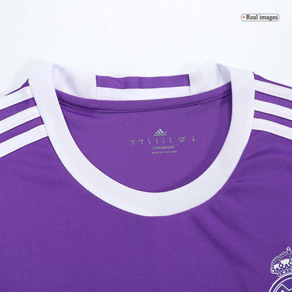 Tricouri Fotbal Vintage Real Madrid MODRIĆ #19 Deplasare 2016/17 Mânecă Lungă