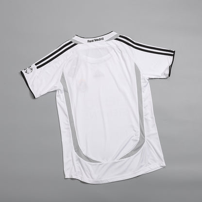 Tricouri Fotbal Vintage Real Madrid SERGIO RAMOS #4 Acasă 2006/07